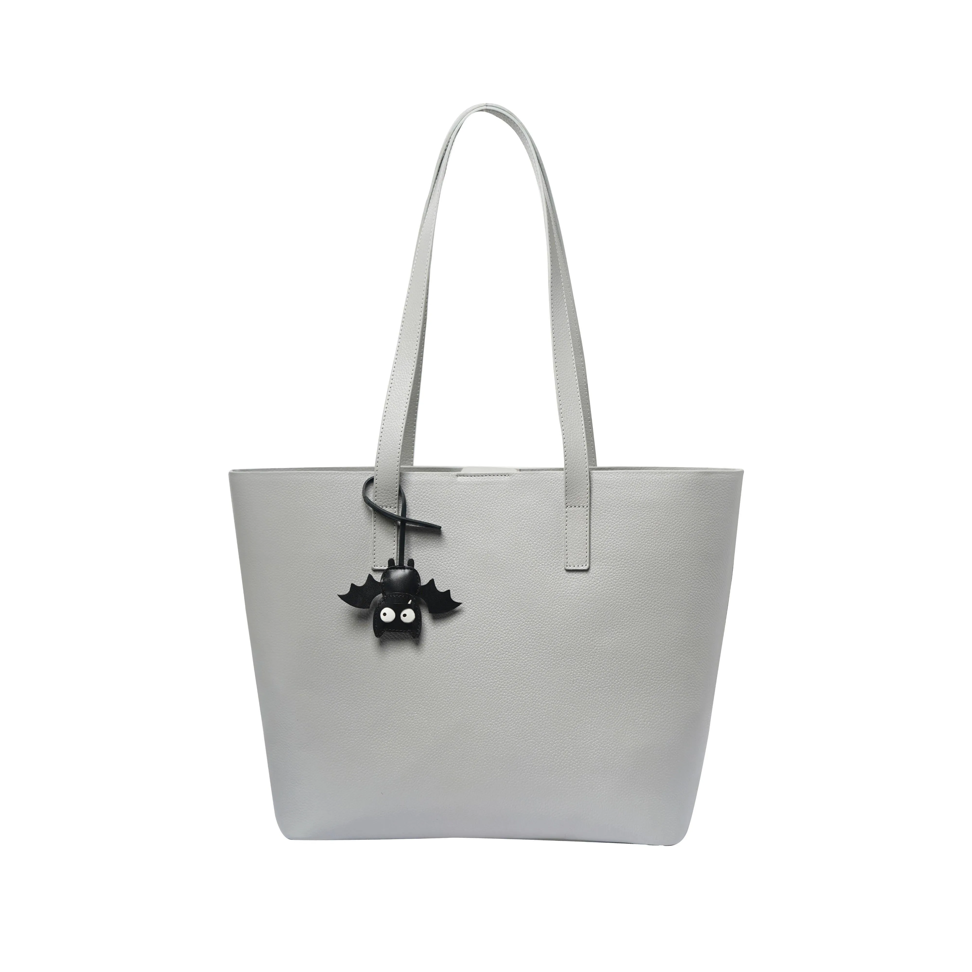 LC-309-BK CUTE BAT BLACK LEATHER CHARM
