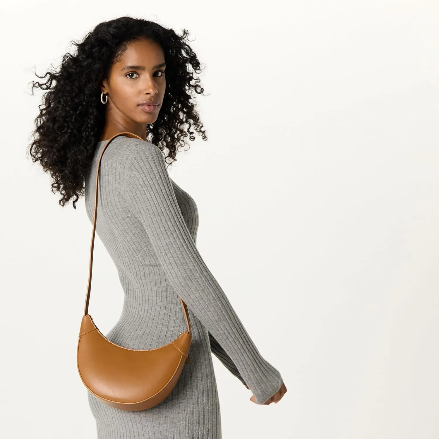The Drop Kinsley Cresent Crossbody Bag